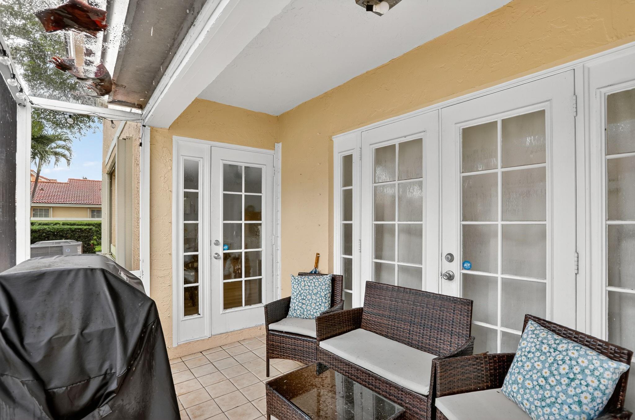 11461 Lakeview Drive 8, Coral Springs, FL 33071