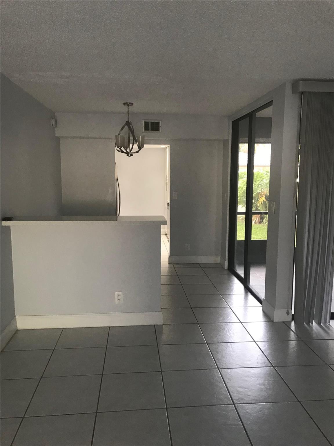 9576 SW 1st Court 9-F, Coral Springs, FL 33071