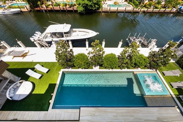 2437 Delmar Place, Fort Lauderdale, FL 33301