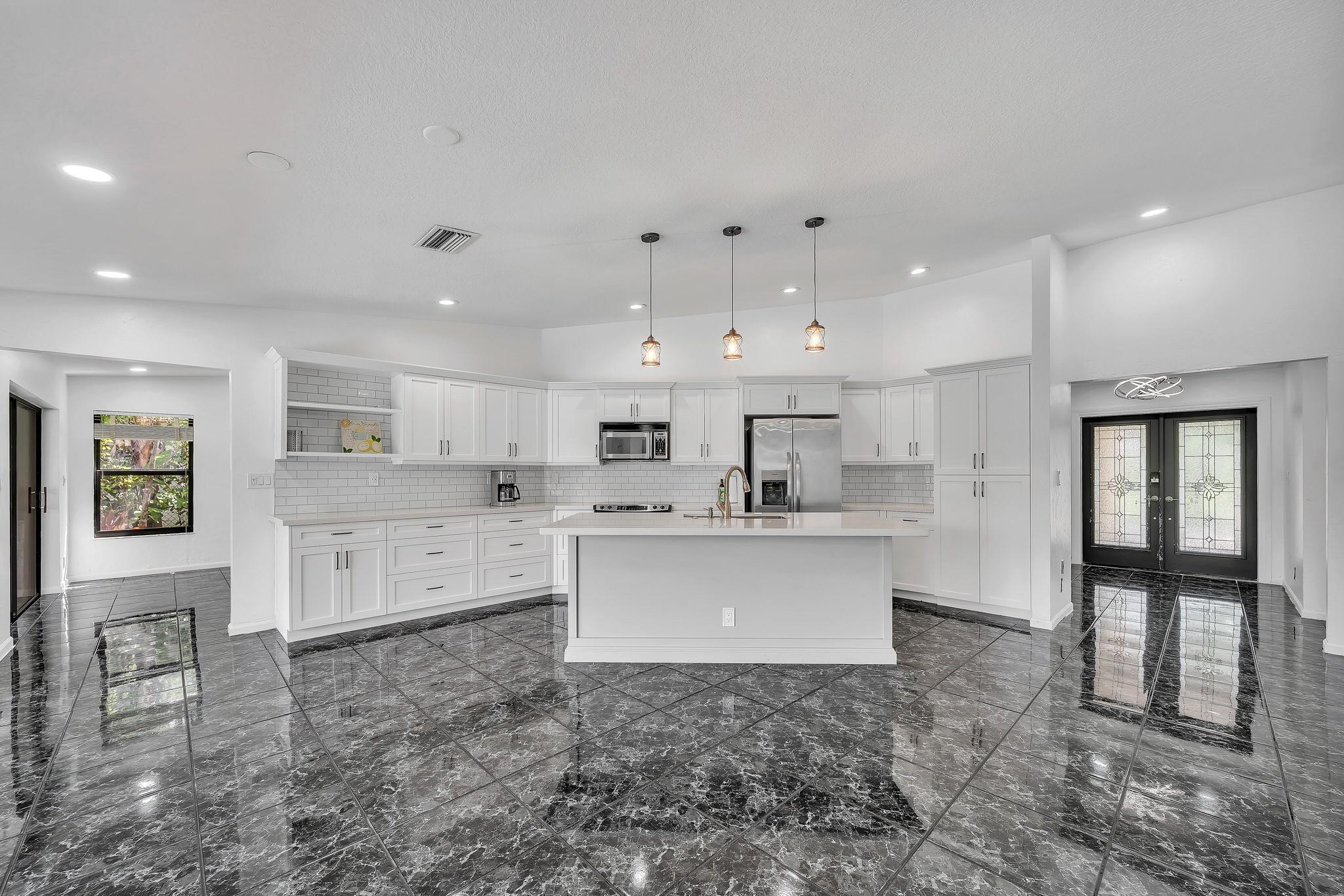 303 NW 105th Terrace, Coral Springs, FL 33071