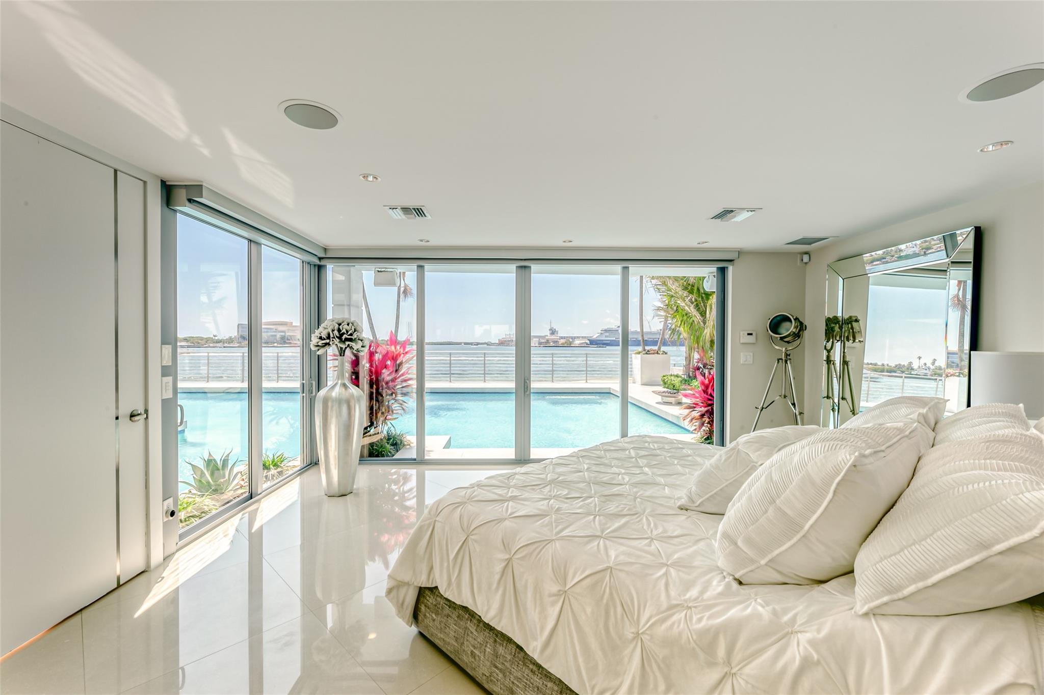 2200 Inlet Drive, Fort Lauderdale, FL 33316