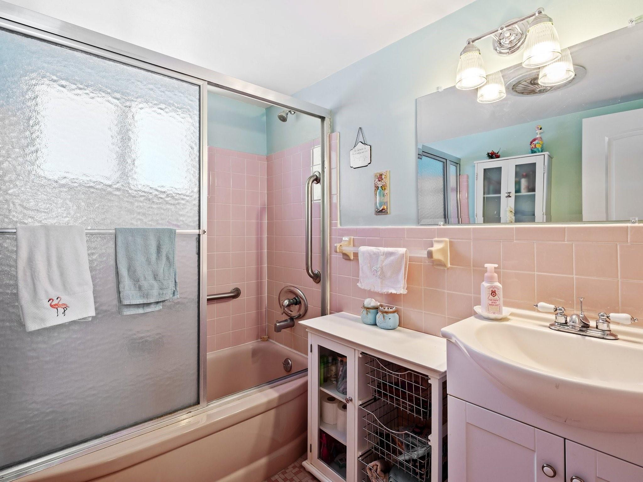 Photo for 401 N Riverside Drive, 503, Pompano Beach, FL 33062 - Listing #FX-10437503 401 N Riverside Drive, 503, Pompano Beach, FL 33062
