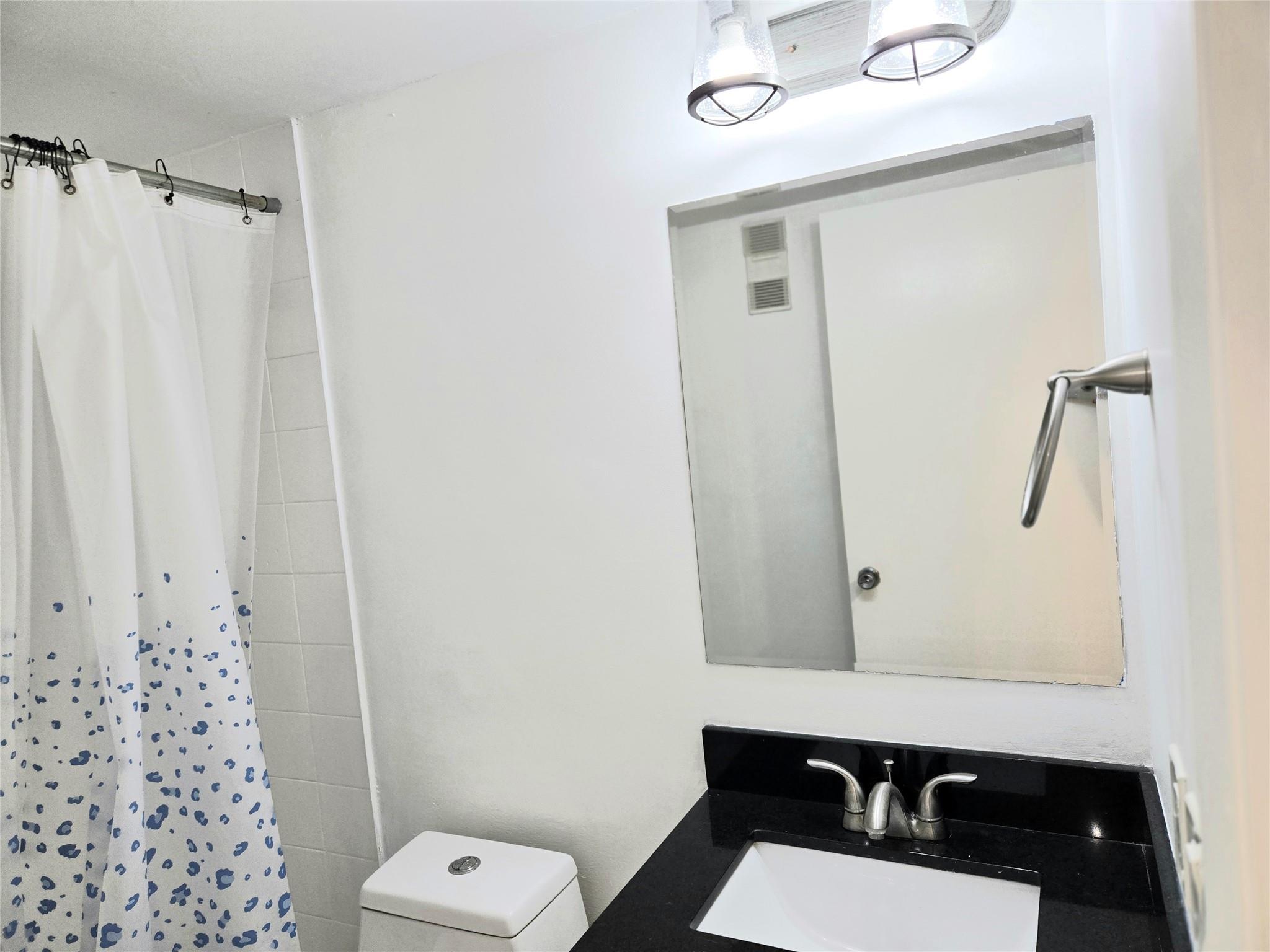 1100 NW 87th Avenue, Coral Springs, FL 33071