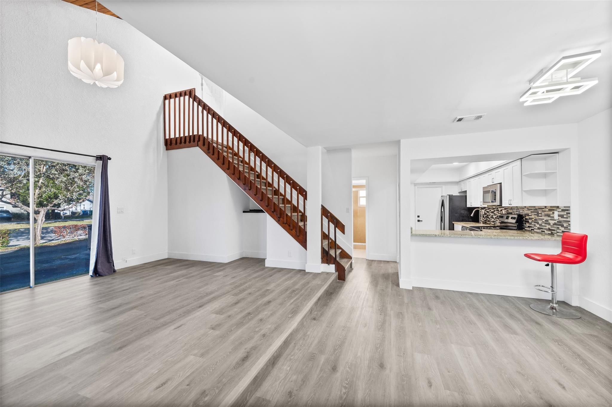 3951 Coral Springs Drive 21, Coral Springs, FL 33065