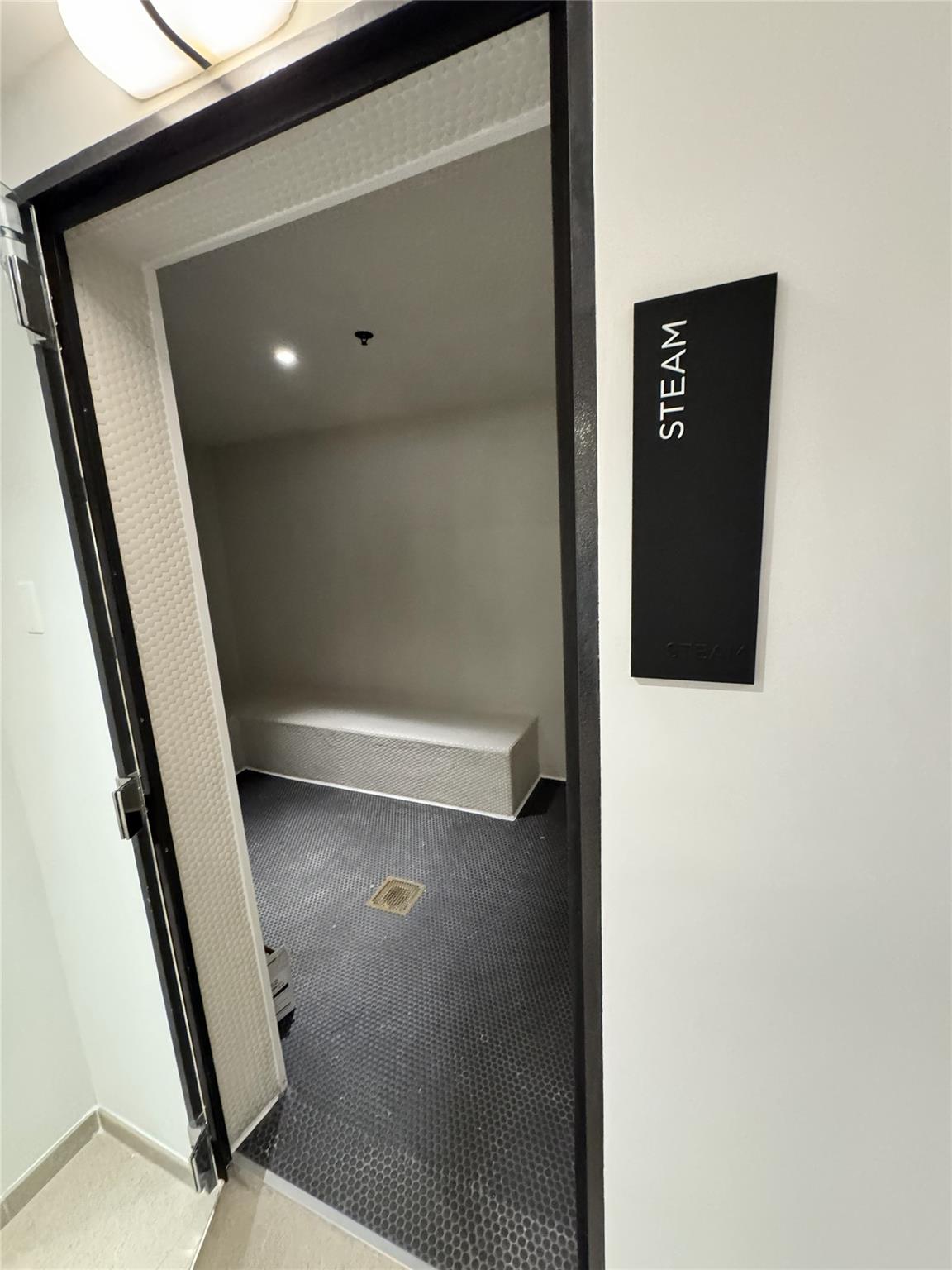 225 N Miami Avenue 2507, Miami, FL 33128