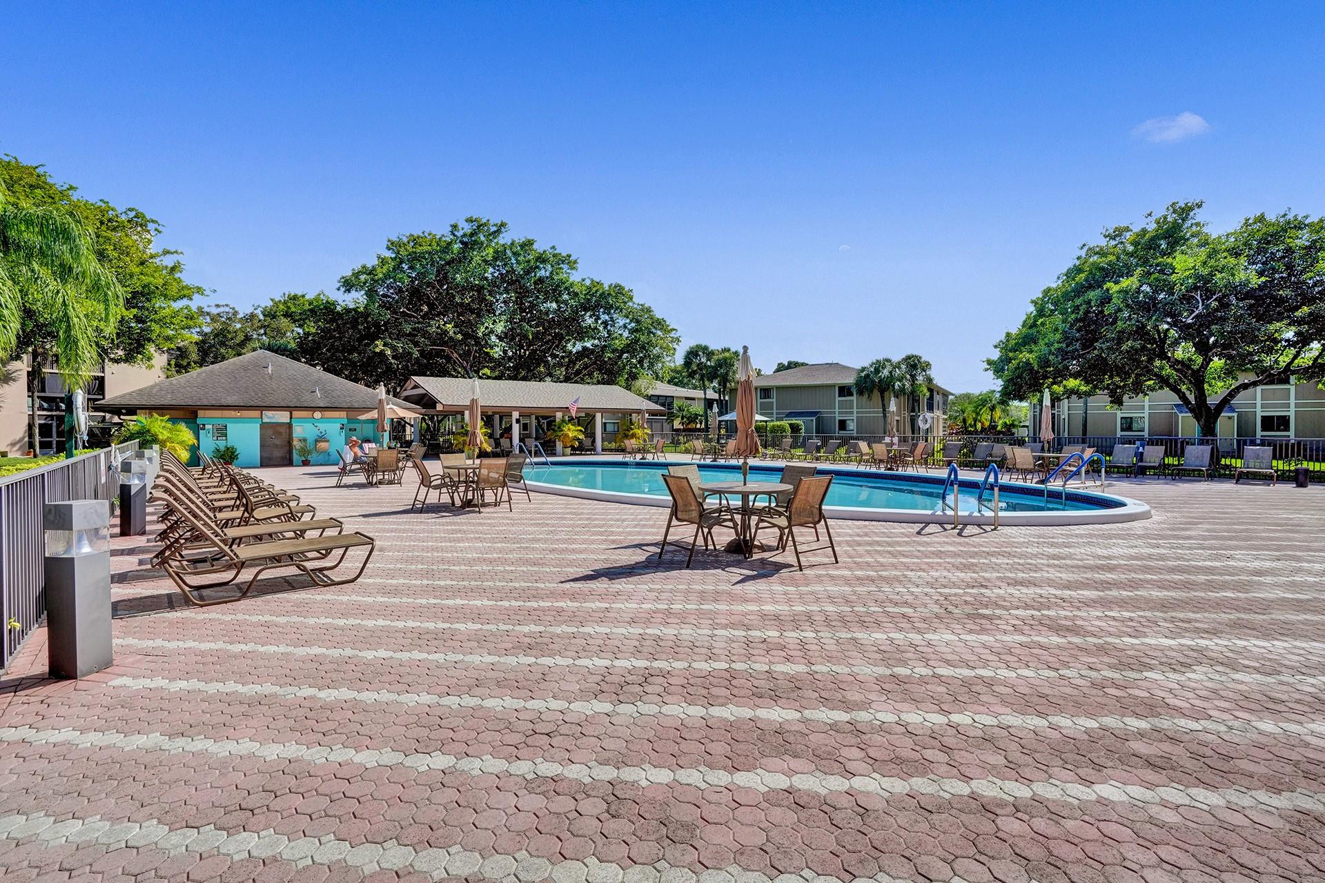 Photo for 7432 Ashmont Circle, 208, Tamarac, FL 33321 - Listing #FX-10525865 7432 Ashmont Circle, 208, Tamarac, FL 33321