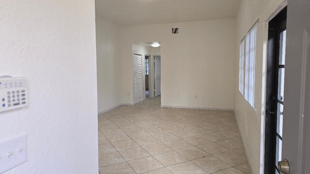 2801 Riverside Drive 208, Coral Springs, FL 33065