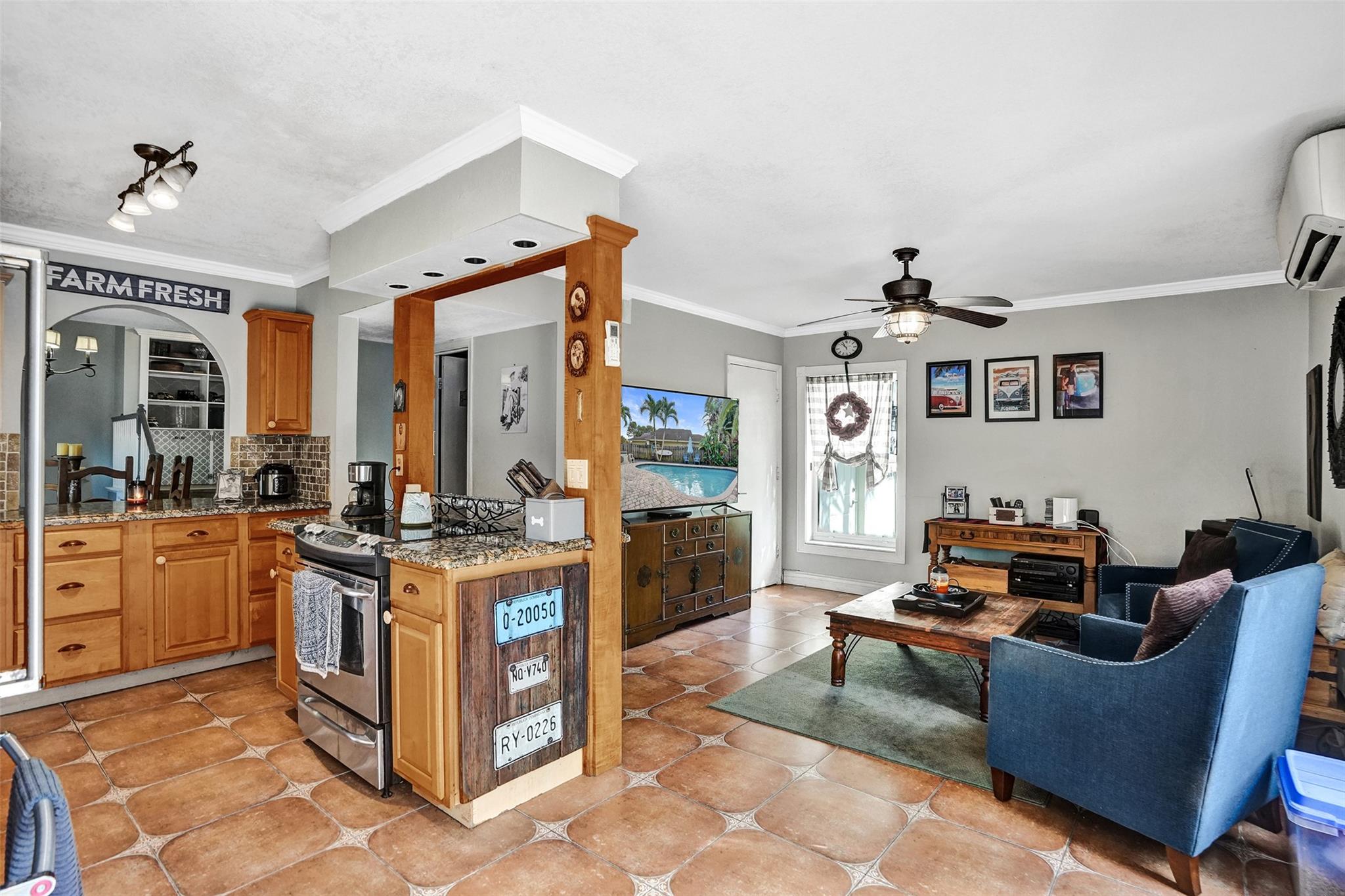 3808 NW 73rd Way, Coral Springs, FL 33065