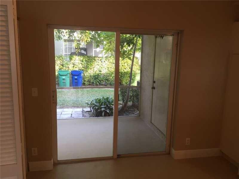 9845 NW 56th Place 9845, Coral Springs, FL 33076