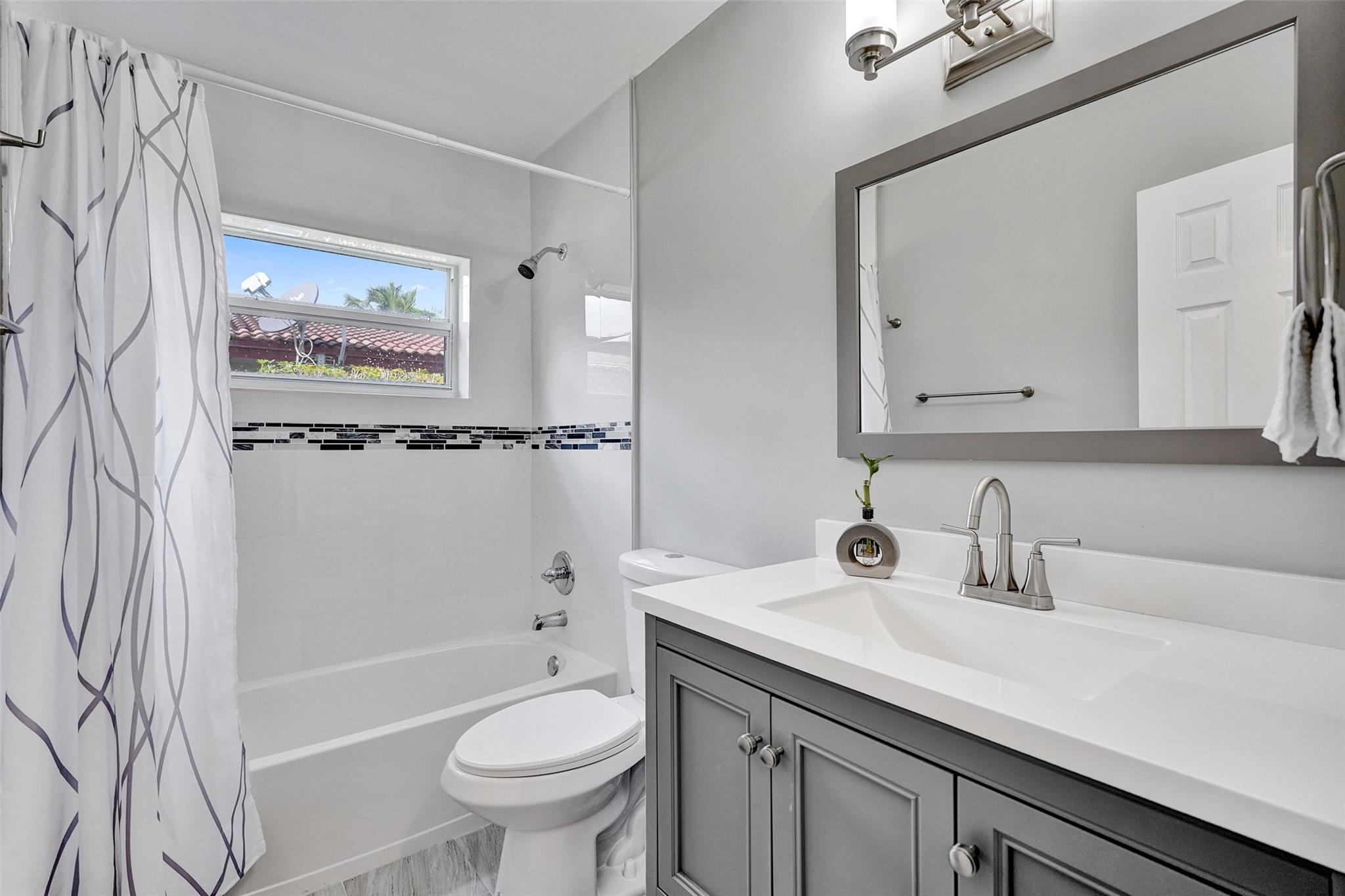 4017 NW 78 Avenue 1-2, Coral Springs, FL 33065