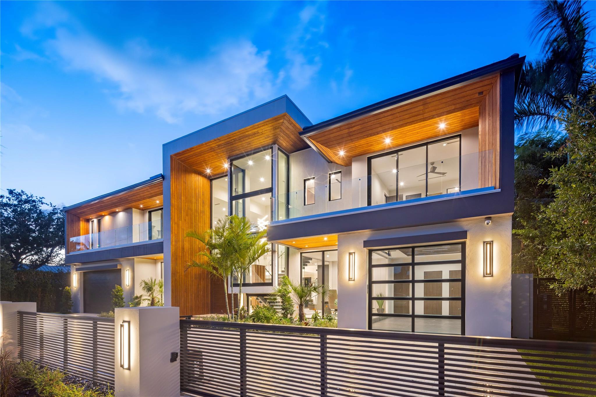 2733 NE 16th Street, Fort Lauderdale, FL 33304