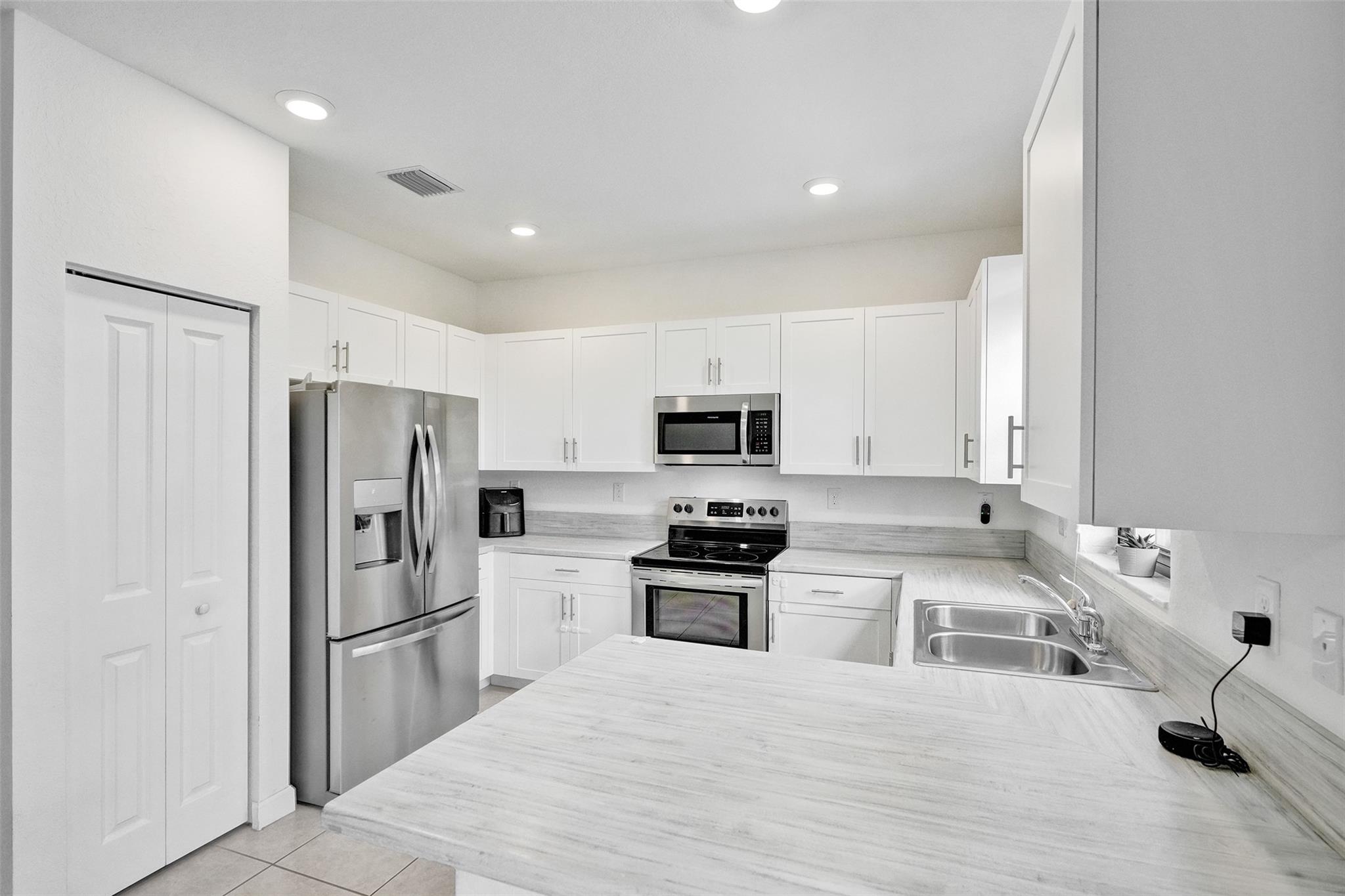 20741 NE 5th Court, Miami, FL 33179