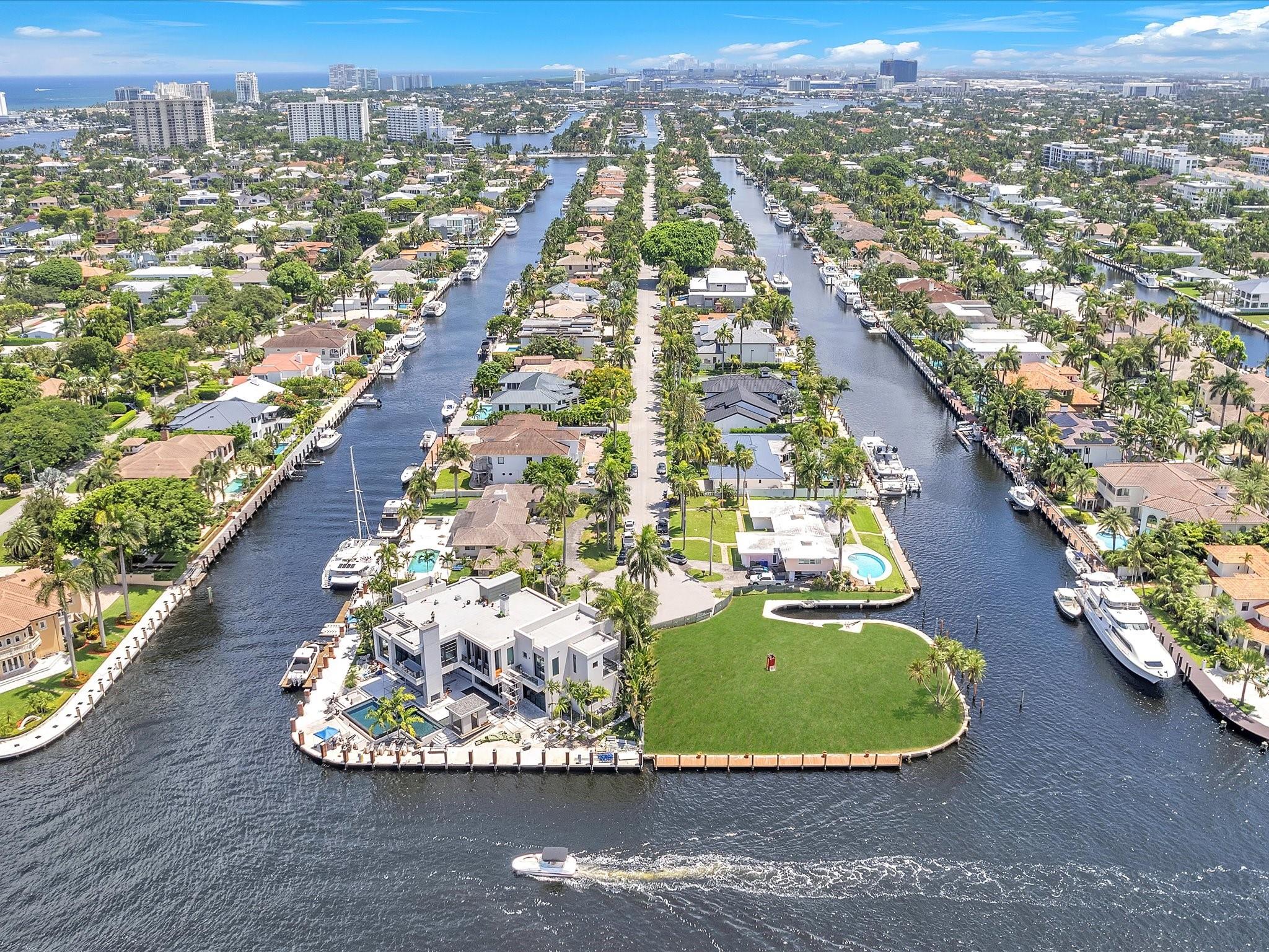 223 Royal Palm Drive, Fort Lauderdale, FL 33301