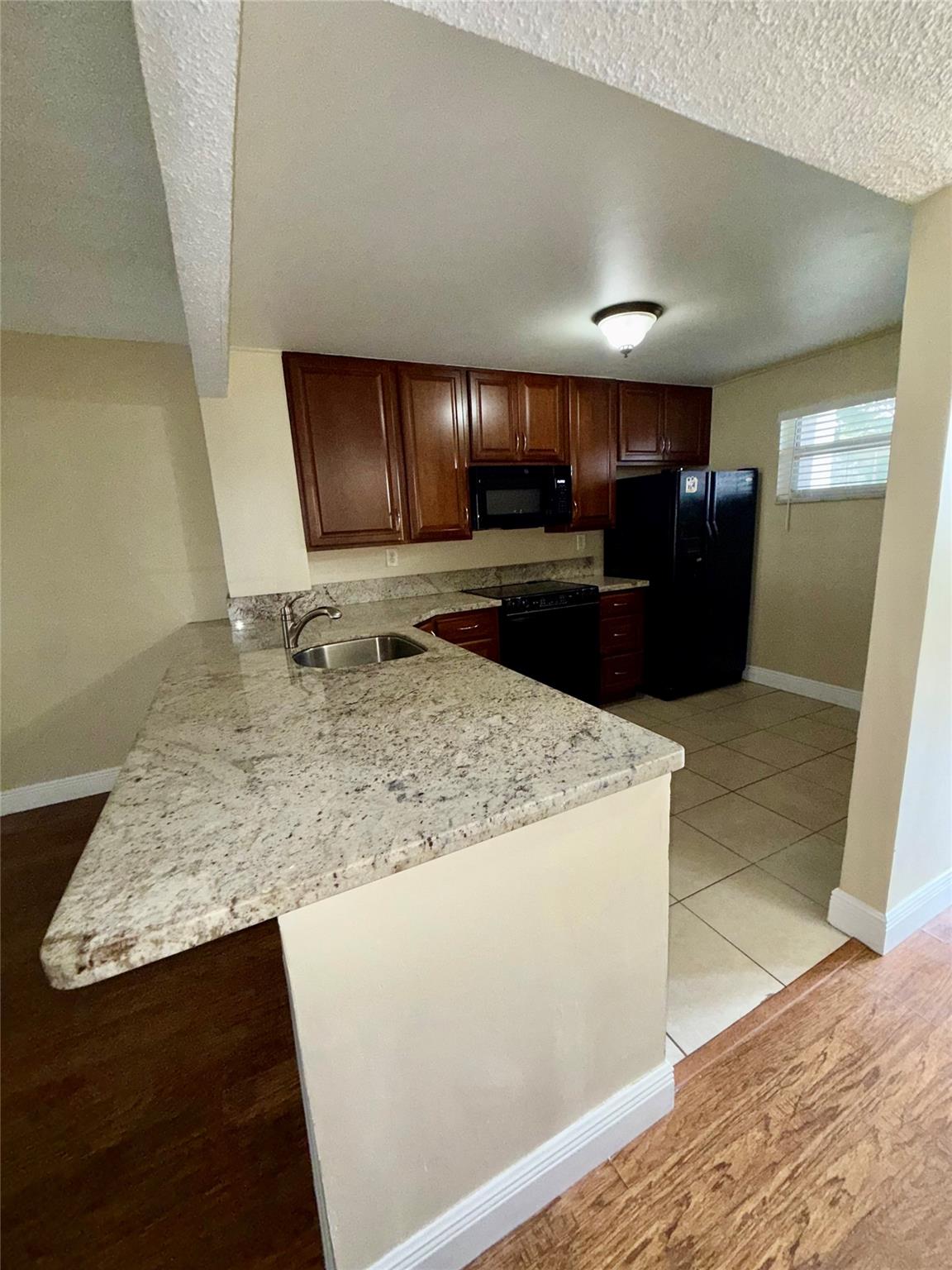 1200 NW 87th Avenue 114, Coral Springs, FL 33071