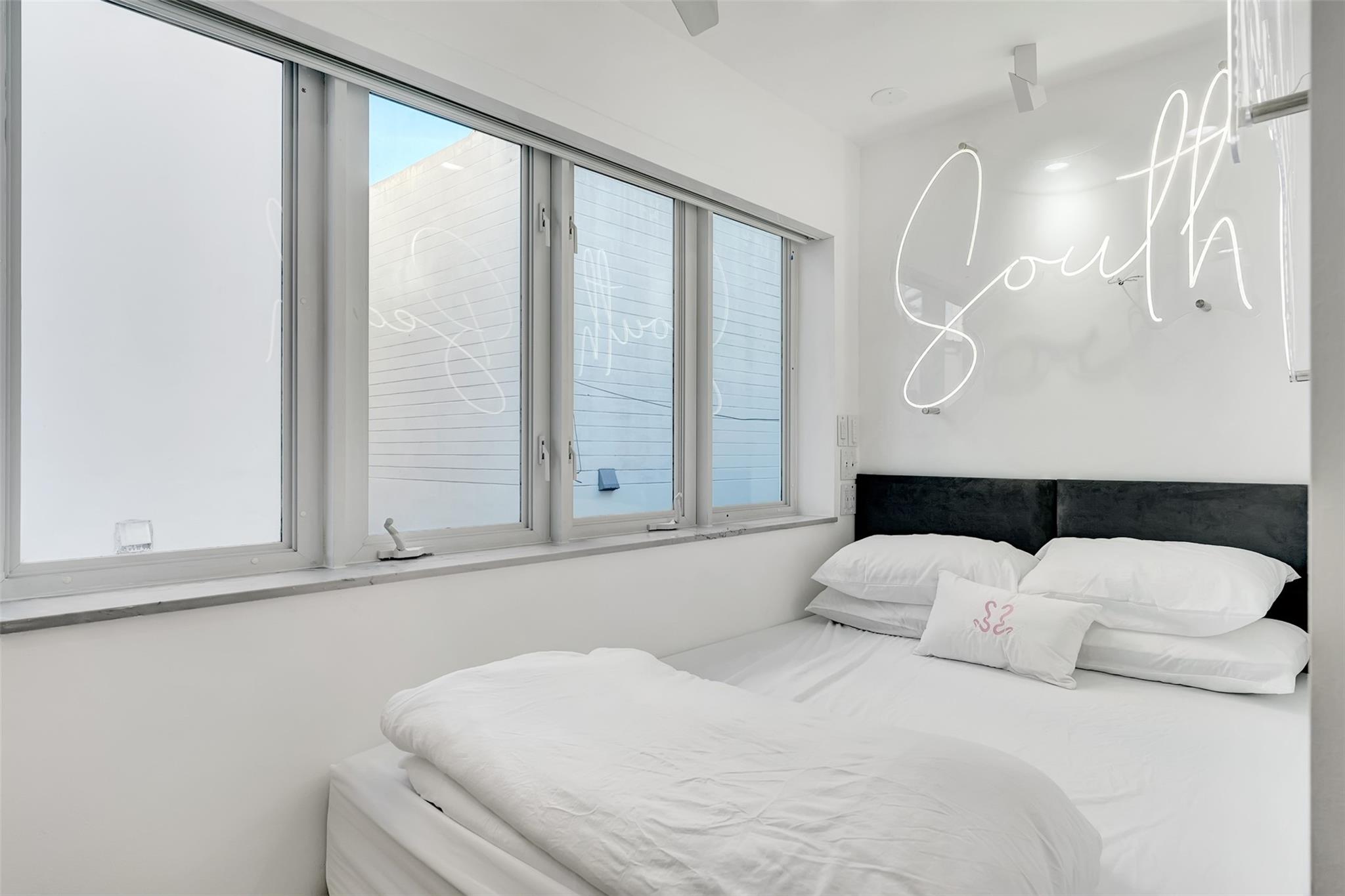 124 11th Street, Miami Beach, FL 33139