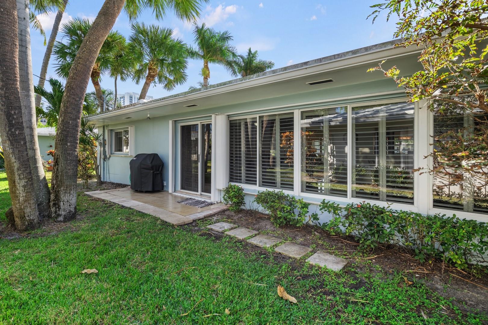 Photo for 1431 S Ocean Boulevard, #78, Lauderdale By The Sea, FL 33062 - Listing #FX-10414687 1431 S Ocean Boulevard, #78, Lauderdale By The Sea, FL 33062
