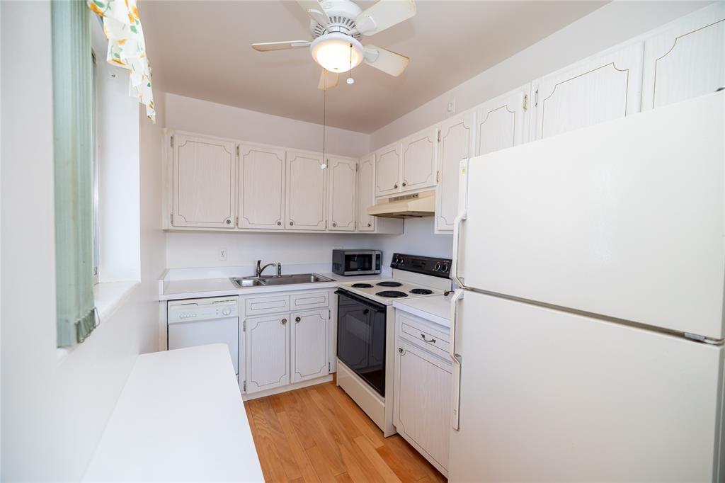 Photo for 3280 Lake Osborne Drive, 206, Lake Worth Beach, FL 33461 - Listing #FX-10432025 3280 Lake Osborne Drive, 206, Lake Worth Beach, FL 33461