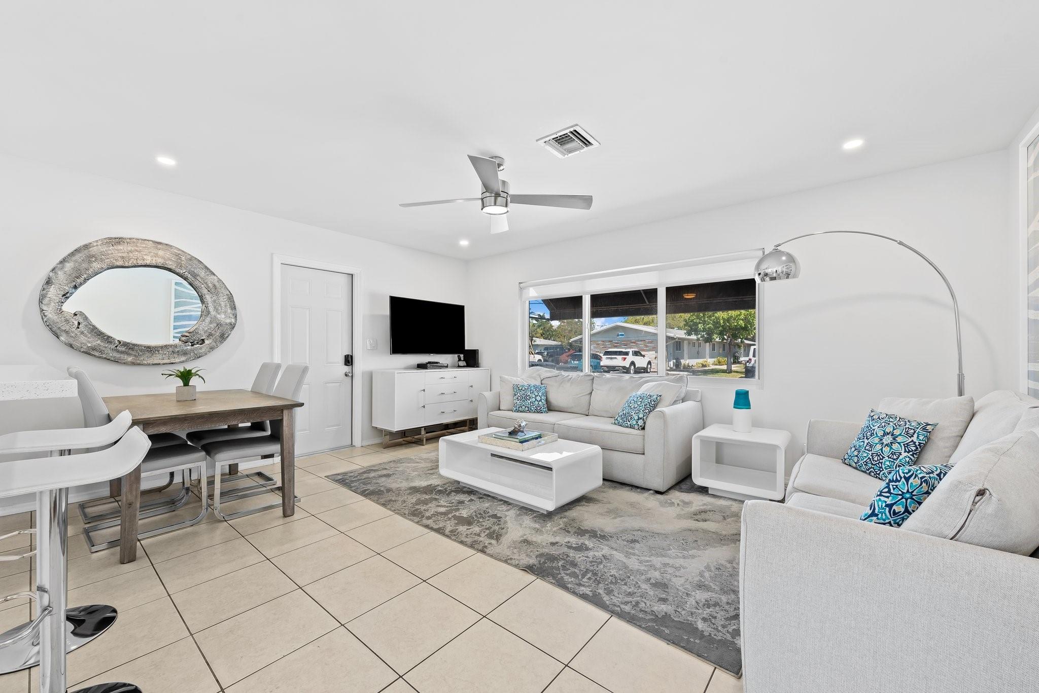 Photo for 843 NE 17th Avenue, Fort Lauderdale, FL 33304 - Listing #FX-10506370 843 NE 17th Avenue, Fort Lauderdale, FL 33304