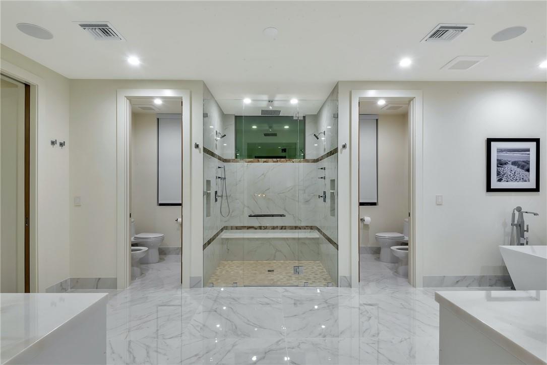 2 Fiesta Way, Fort Lauderdale, FL 33301