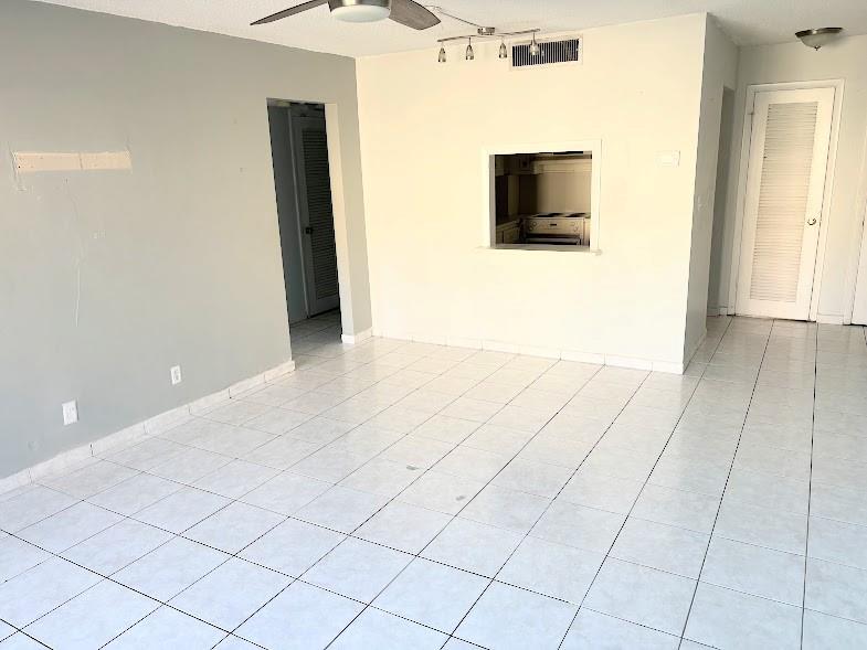 Photo for 660 Tennis Club Drive, 306, Fort Lauderdale, FL 33311 - listing #FX-10533289 660 Tennis Club Drive, 306, Fort Lauderdale, FL 33311