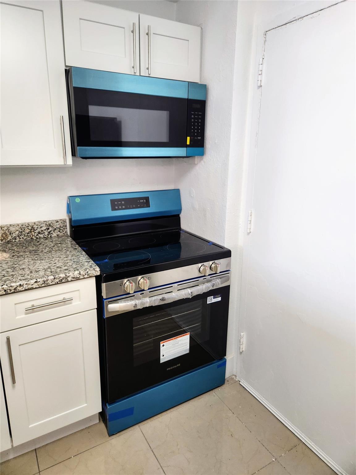 9001 SW 77th Avenue C803, Miami, FL 33156