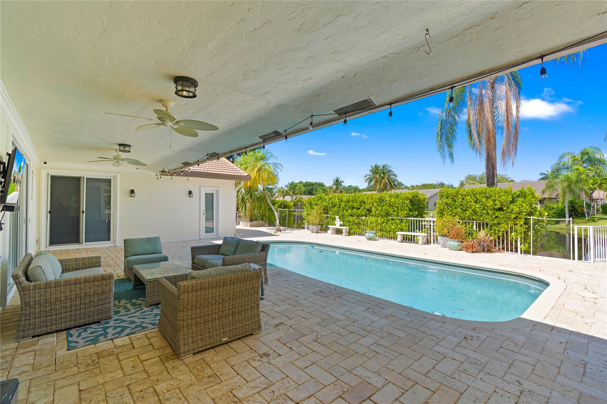 Photo for 1141 NW 101st Avenue, Plantation, FL 33322 - Listing #FX-10503222 1141 NW 101st Avenue, Plantation, FL 33322