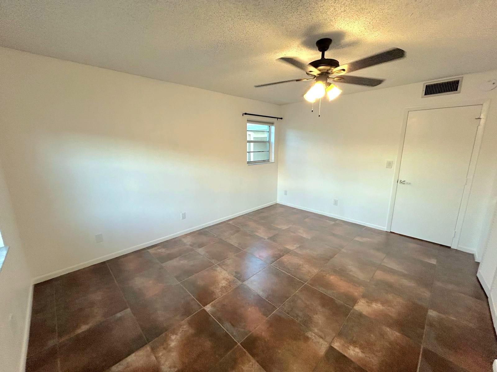 4147 NW 90th Avenue 206, Coral Springs, FL 33065