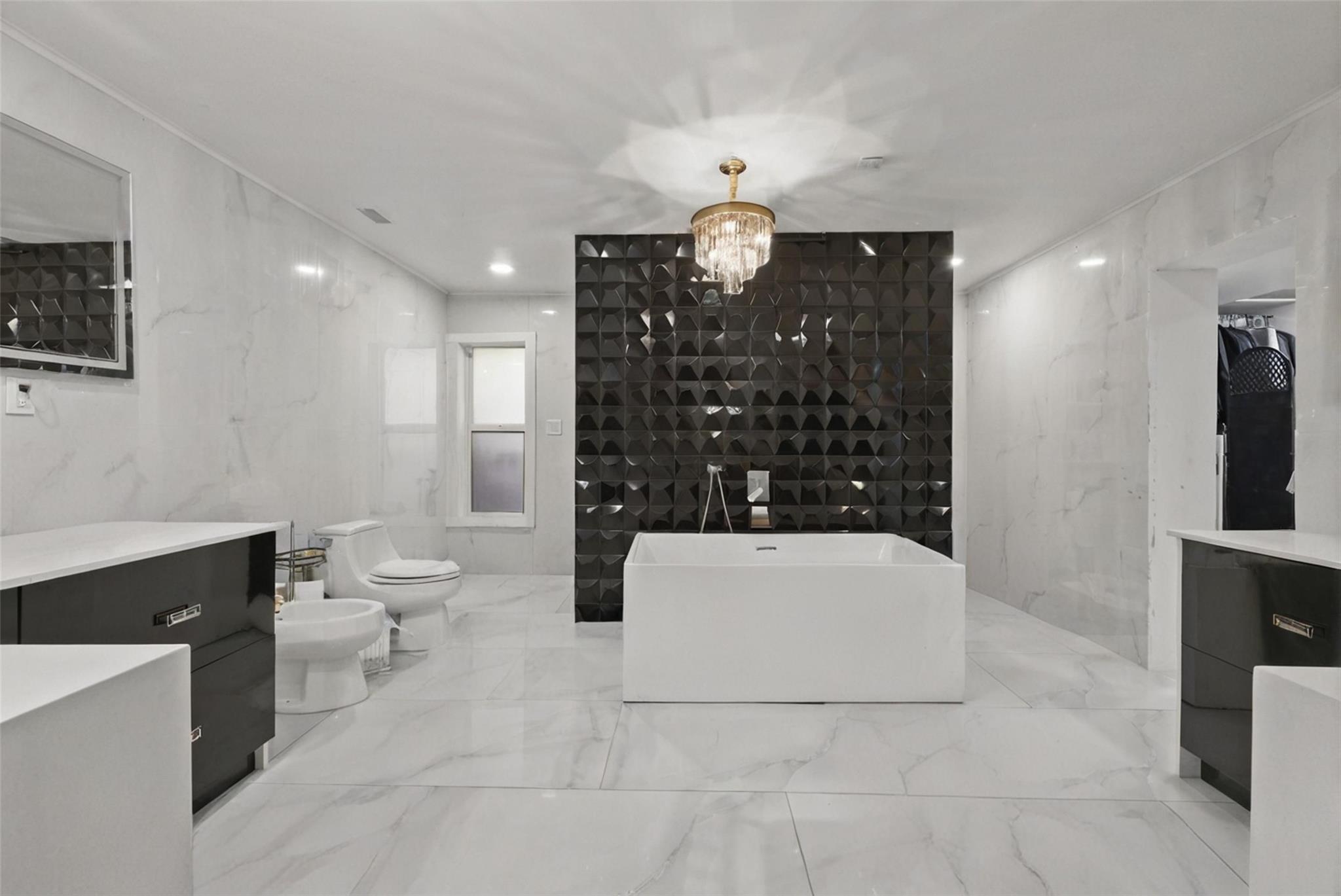 4131 NW 99th Avenue, Coral Springs, FL 33065