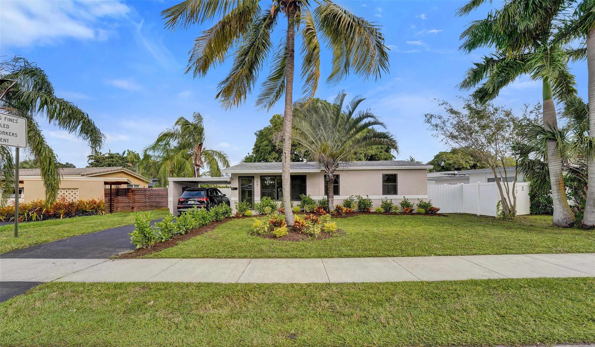 Photo for 37 NE 26th Street, Wilton Manors, FL 33305 - listing #FX-10534347 37 NE 26th Street, Wilton Manors, FL 33305