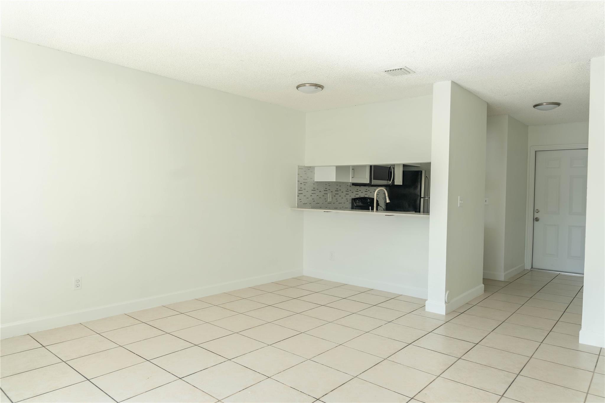 11680 NW 39th Street, Coral Springs, FL 33065