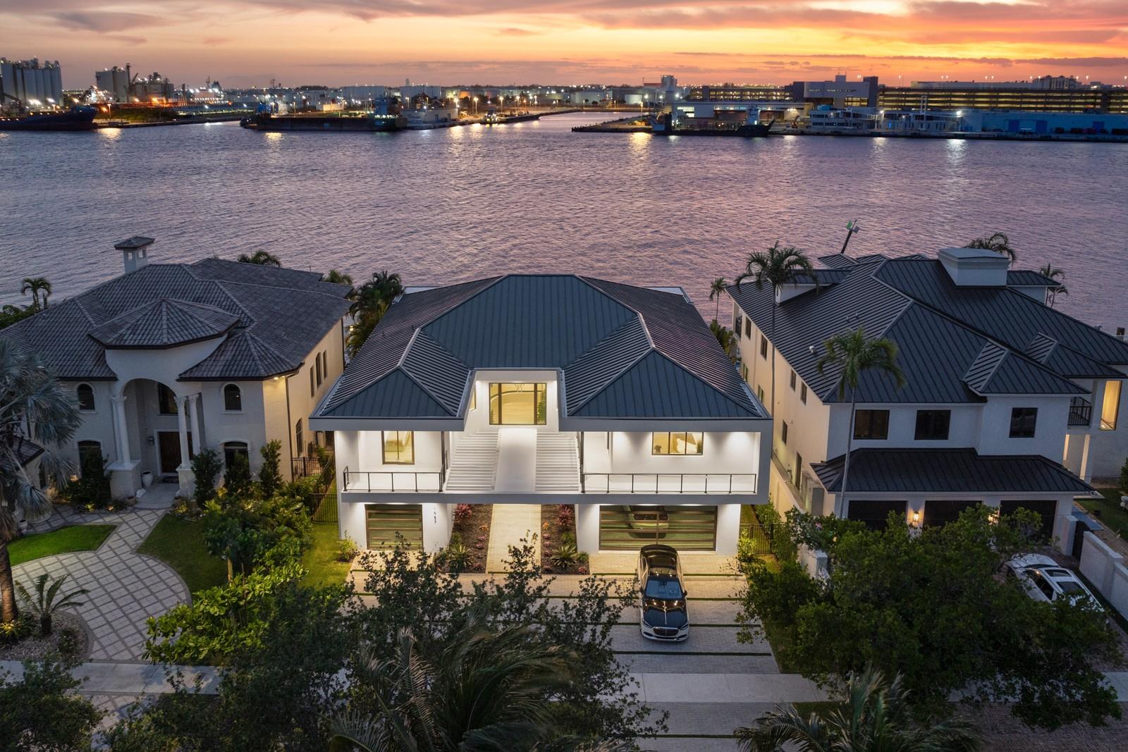 1957 Harbourview Drive, Fort Lauderdale, FL 33316