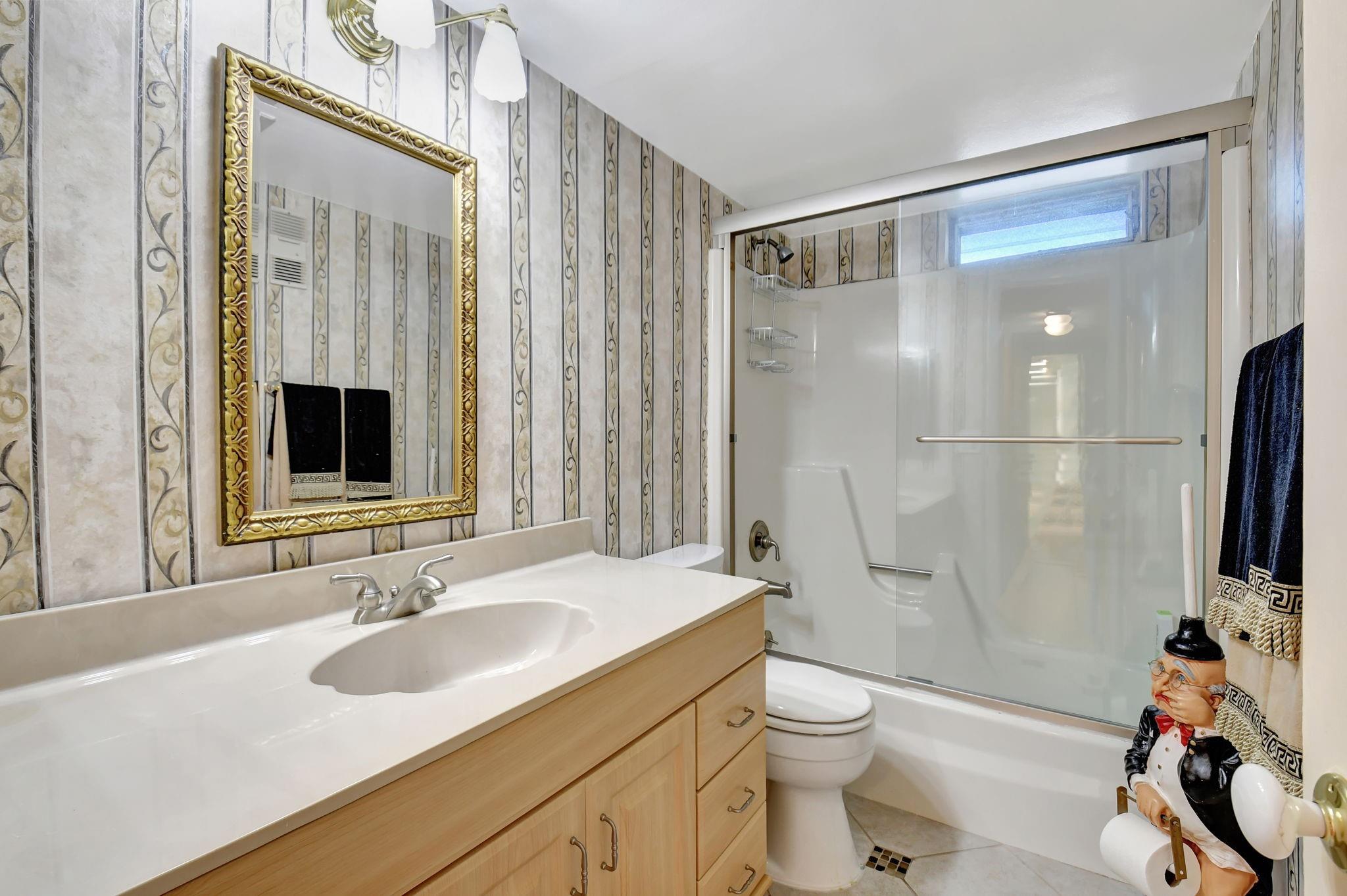 Photo for 2620 NE 1st Court, 311, Boynton Beach, FL 33435 - Listing #FX-10474605 2620 NE 1st Court, 311, Boynton Beach, FL 33435