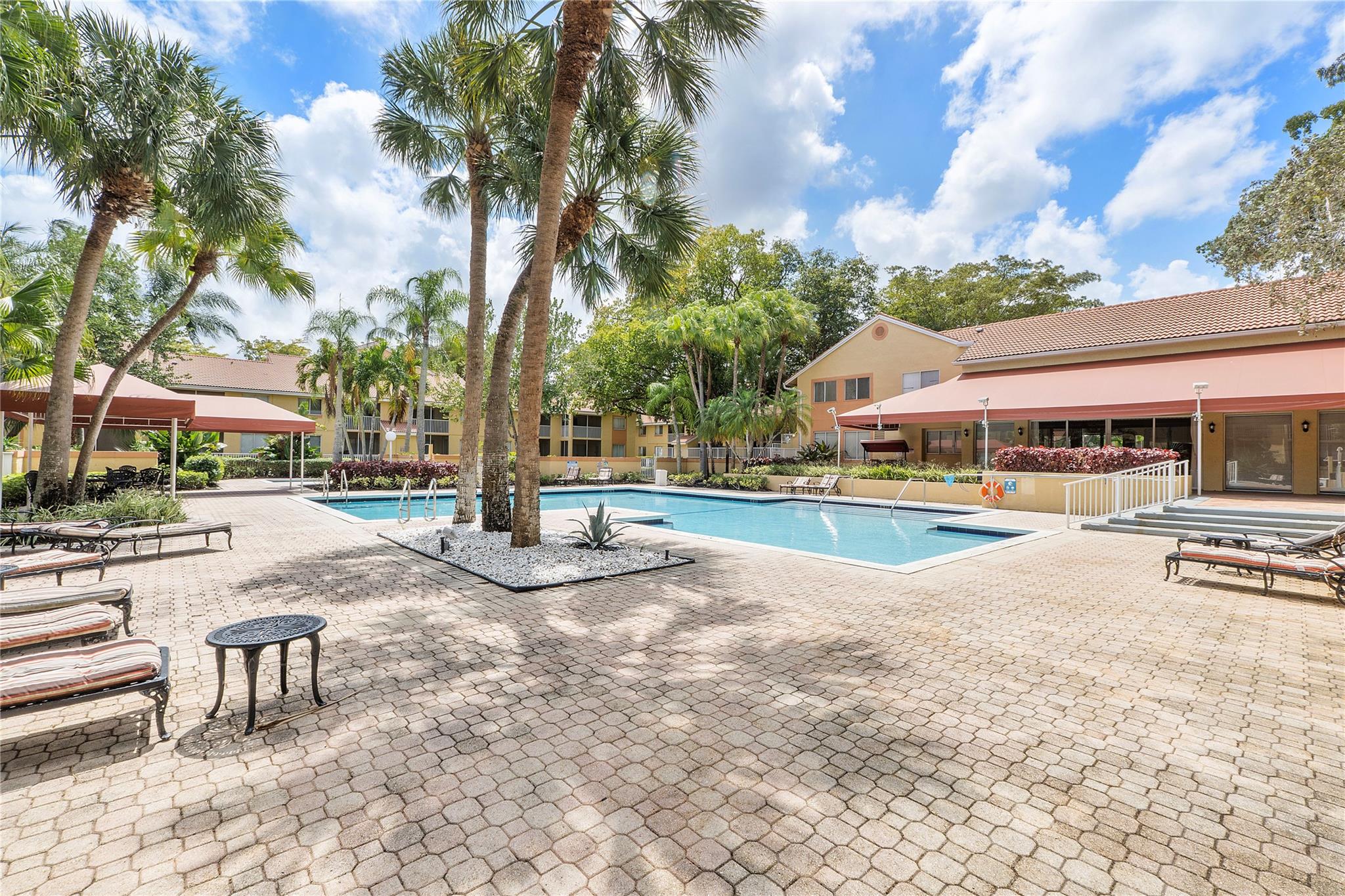 967 Coral Club Drive 967, Coral Springs, FL 33071