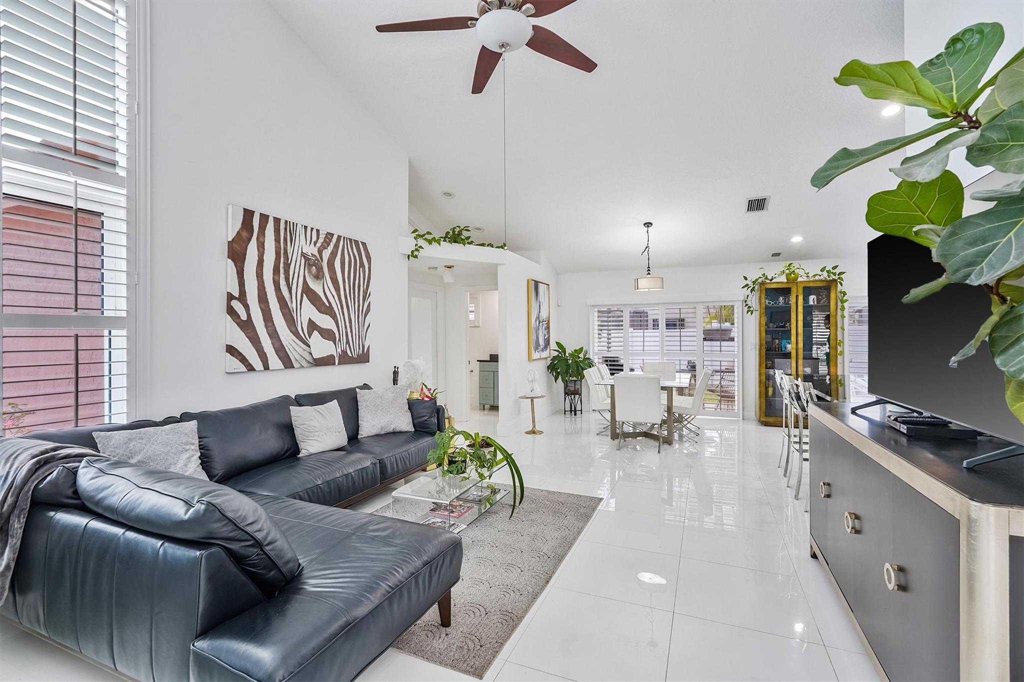 26 Dogwood Circle, Boynton Beach, FL 33436