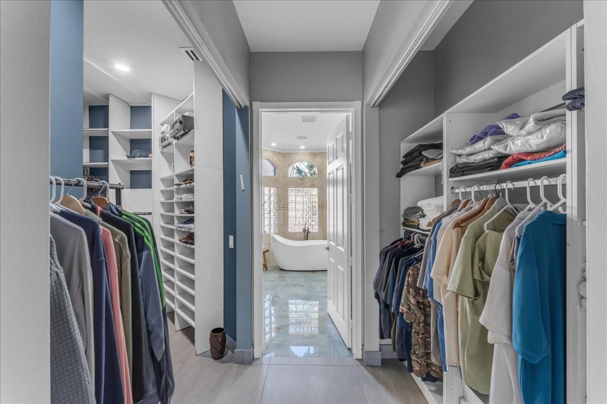 LARGE WALK IN CLOSET