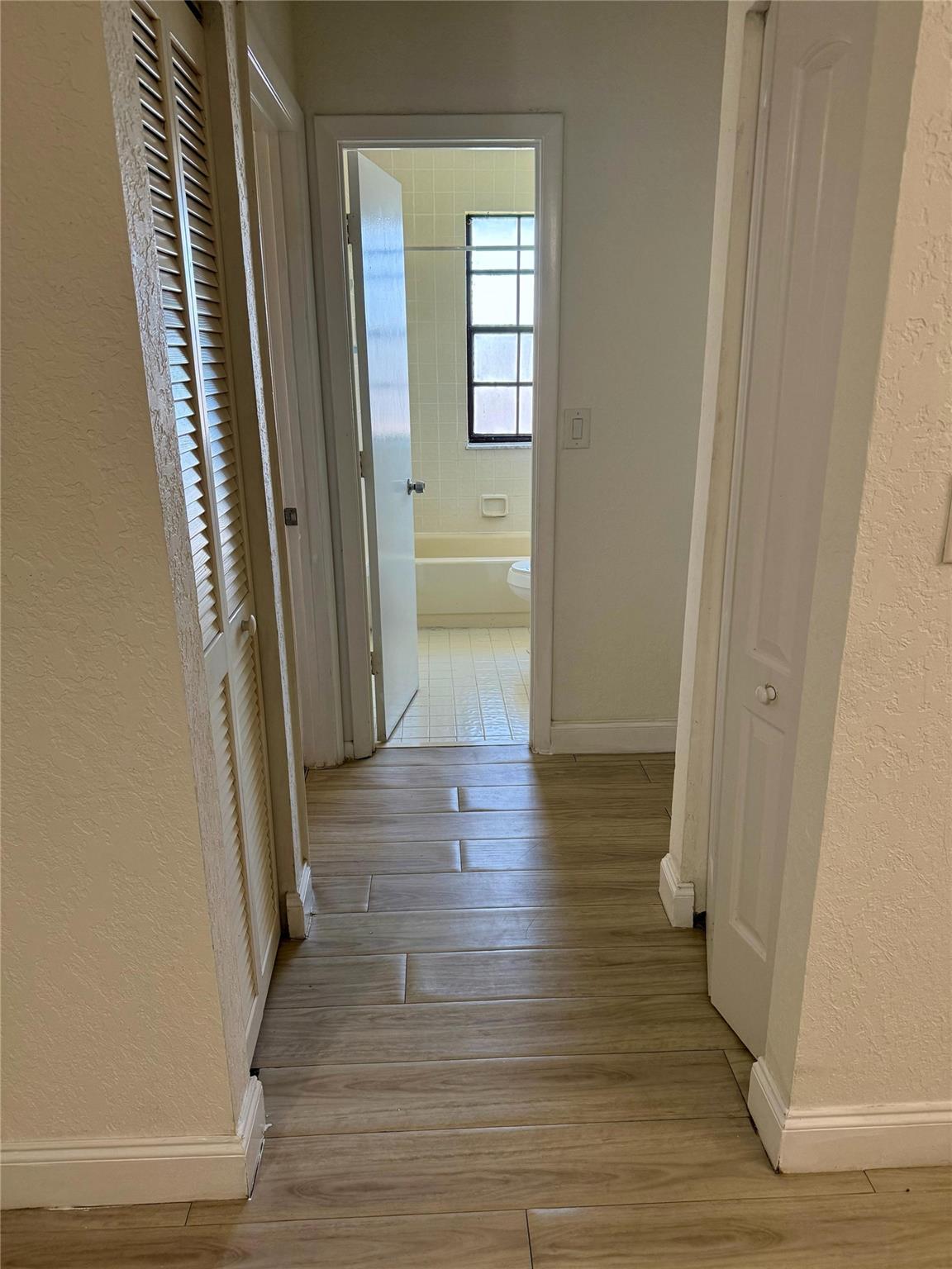 2646 Riverside Drive 2646, Coral Springs, FL 33065