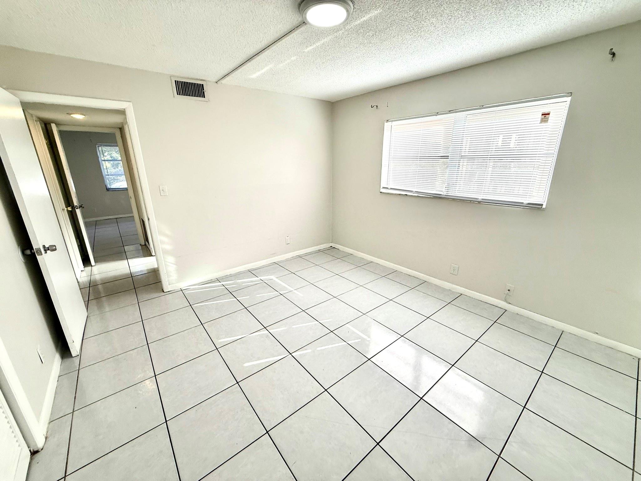 3880 Woodside Drive, Coral Springs, FL 33065