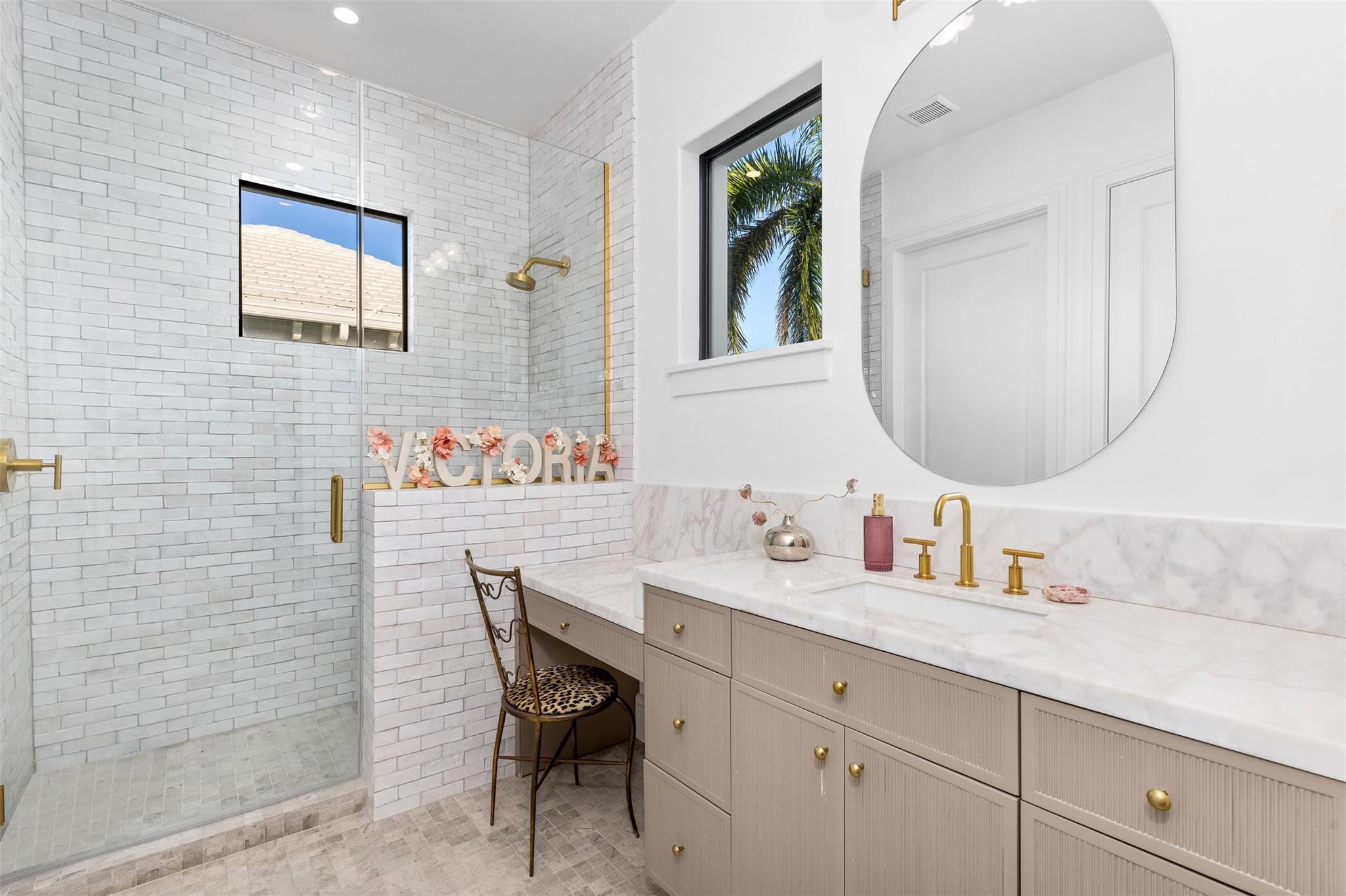 2300 NE 34th Court, Lighthouse Point, FL 33064