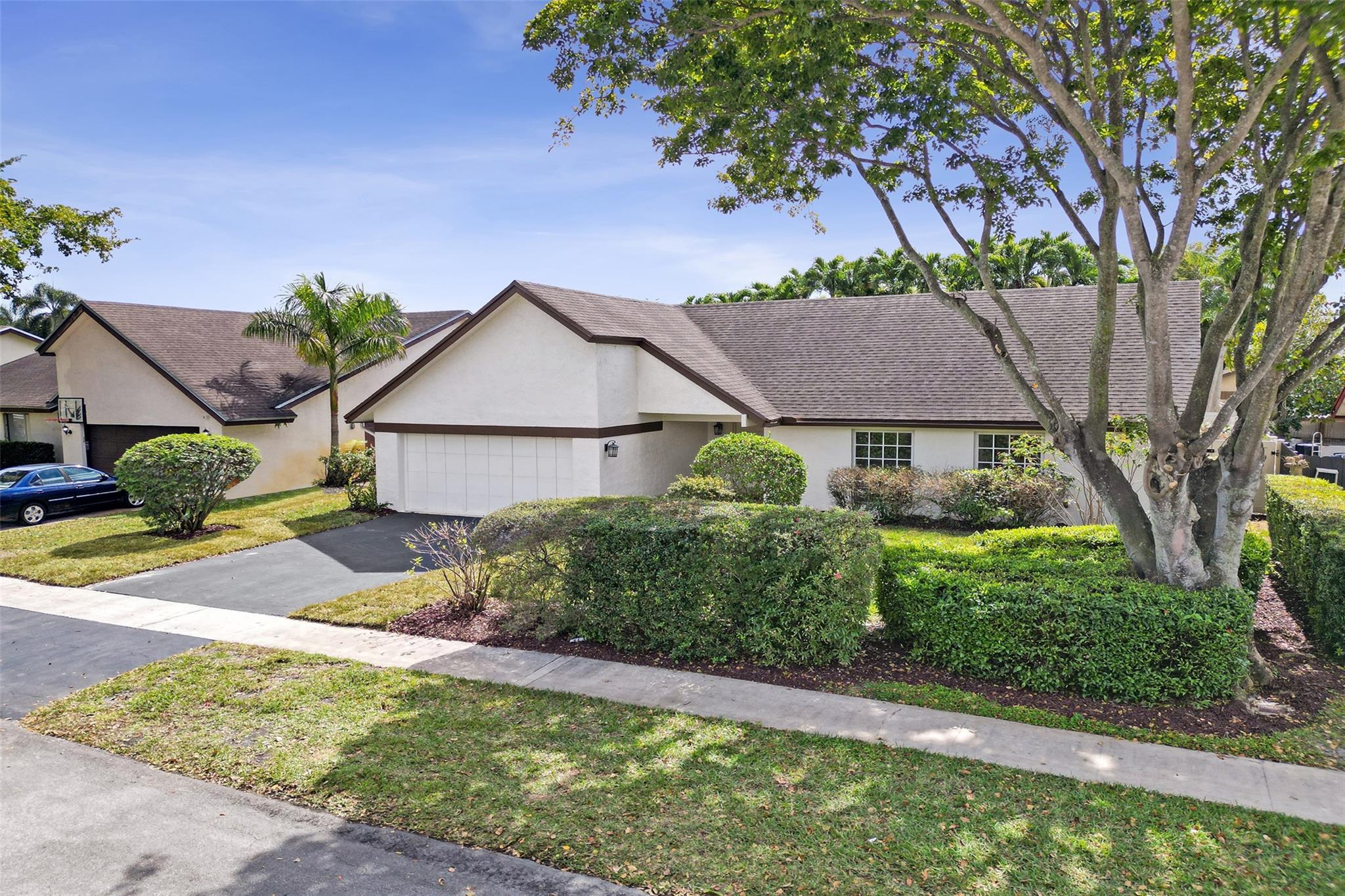 10220 NW 25th Street, Pembroke Pines, FL 33026