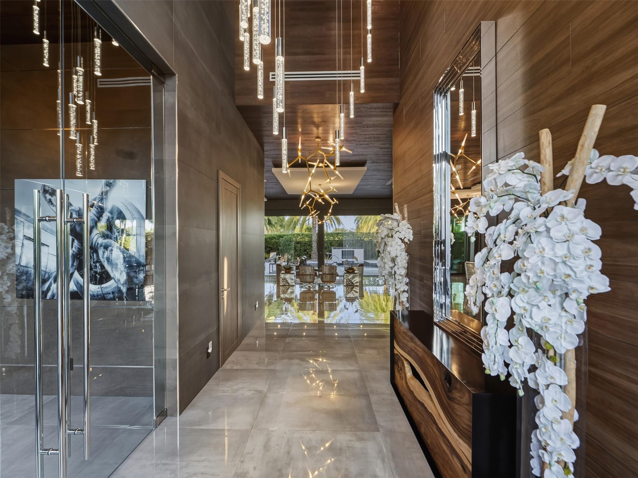 Open Living with Walls of Glass