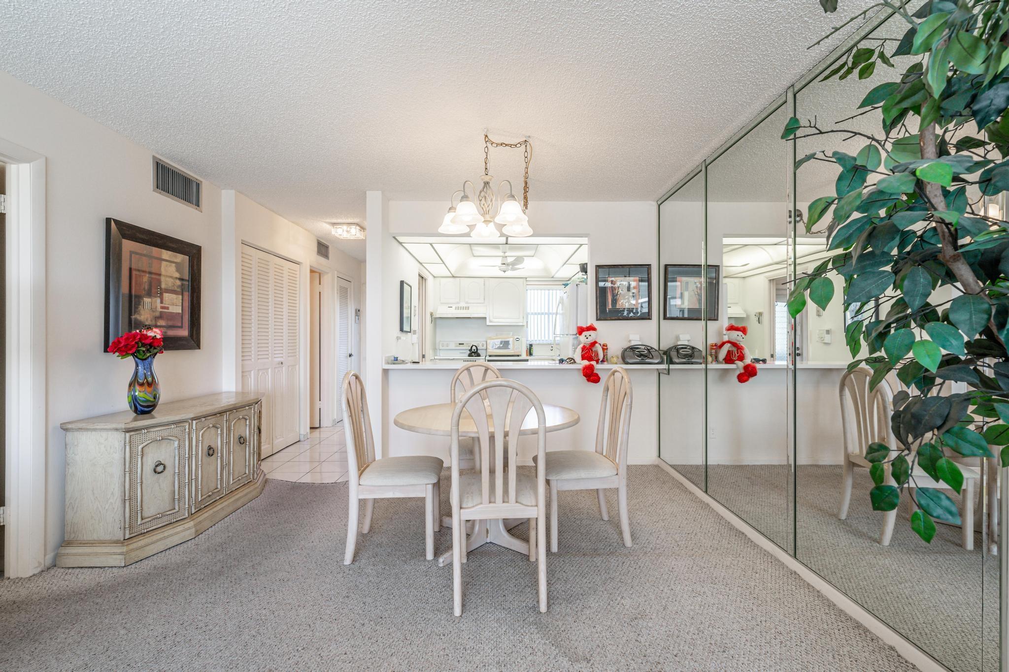Photo for 8900 Washington Boulevard, 506B, Pembroke Pines, FL 33025 - Listing #FX-10484168 8900 Washington Boulevard, 506B, Pembroke Pines, FL 33025