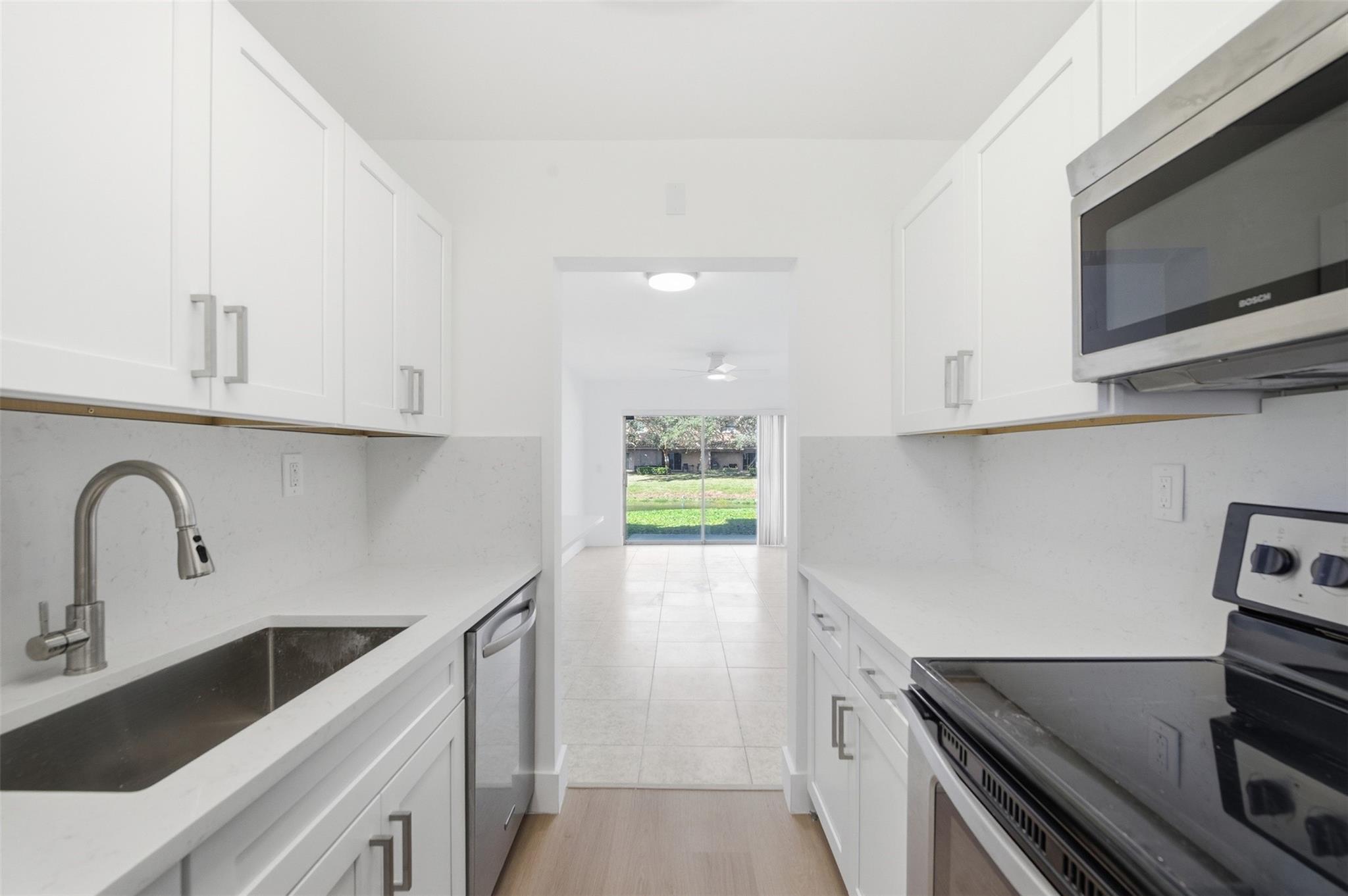 3228 Coral Ridge Drive 3228, Coral Springs, FL 33065