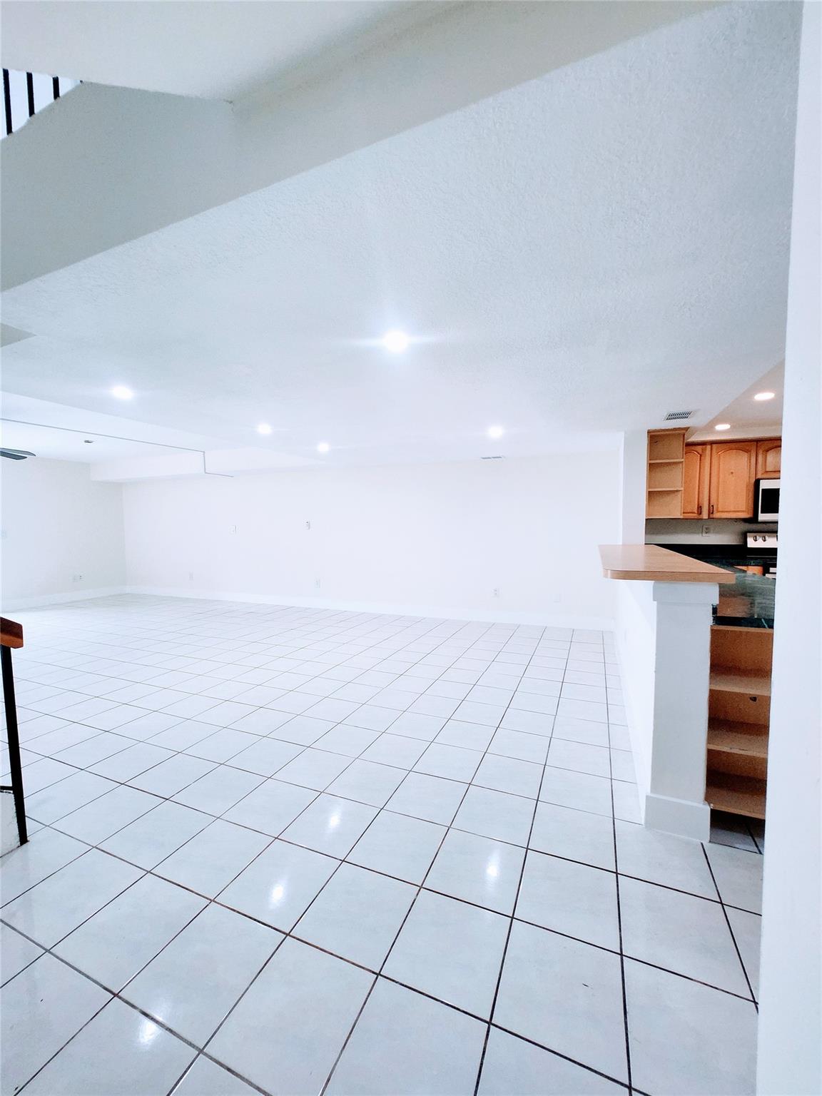 793 NE 206th Street, Miami, FL 33179