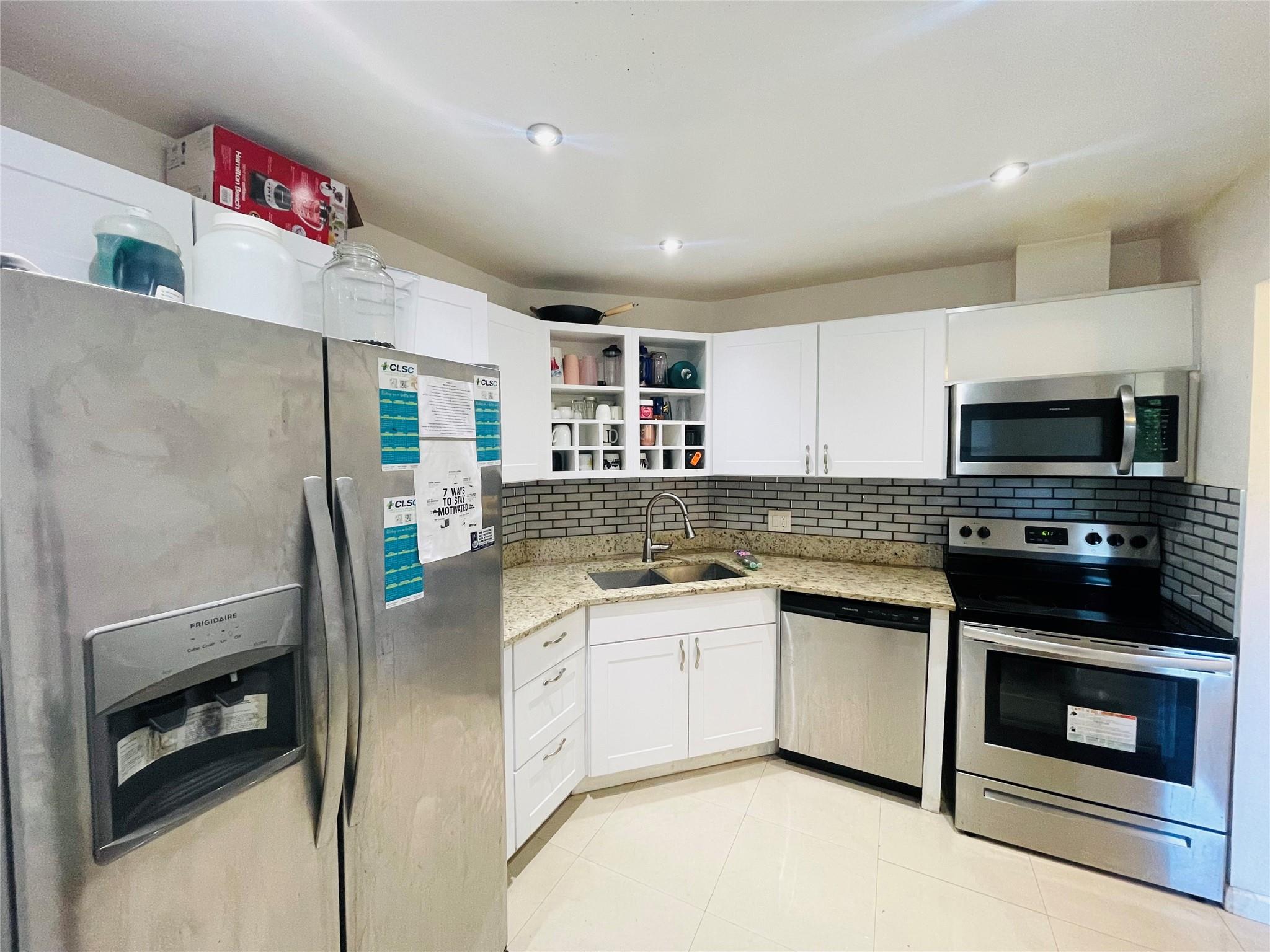 Photo for 6300 S Falls Circle Drive, 412 412, Lauderhill, FL 33319 - listing #FX-10527950 6300 S Falls Circle Drive, 412 412, Lauderhill, FL 33319