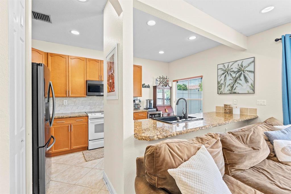 Photo for 265 Lake Monterey Circle, Boynton Beach, FL 33426 - Listing #FX-10448153 265 Lake Monterey Circle, Boynton Beach, FL 33426