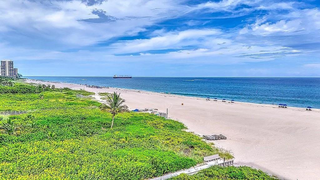 Photo for 2800 N Ocean Drive, A5B, West Palm Beach, FL 33404 - Listing #FX-10506493 2800 N Ocean Drive, A5B, West Palm Beach, FL 33404