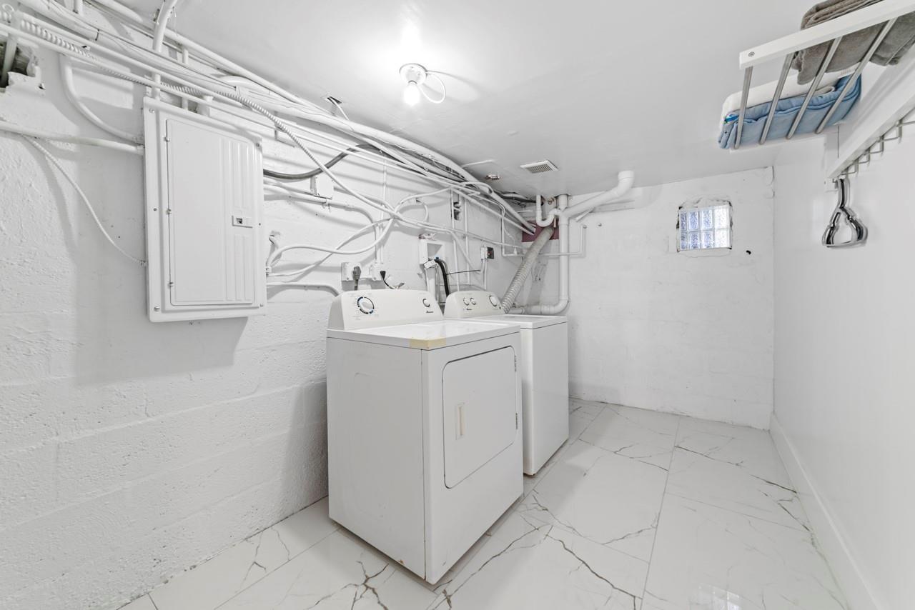 1215 NE 200th Street, Miami, FL 33179