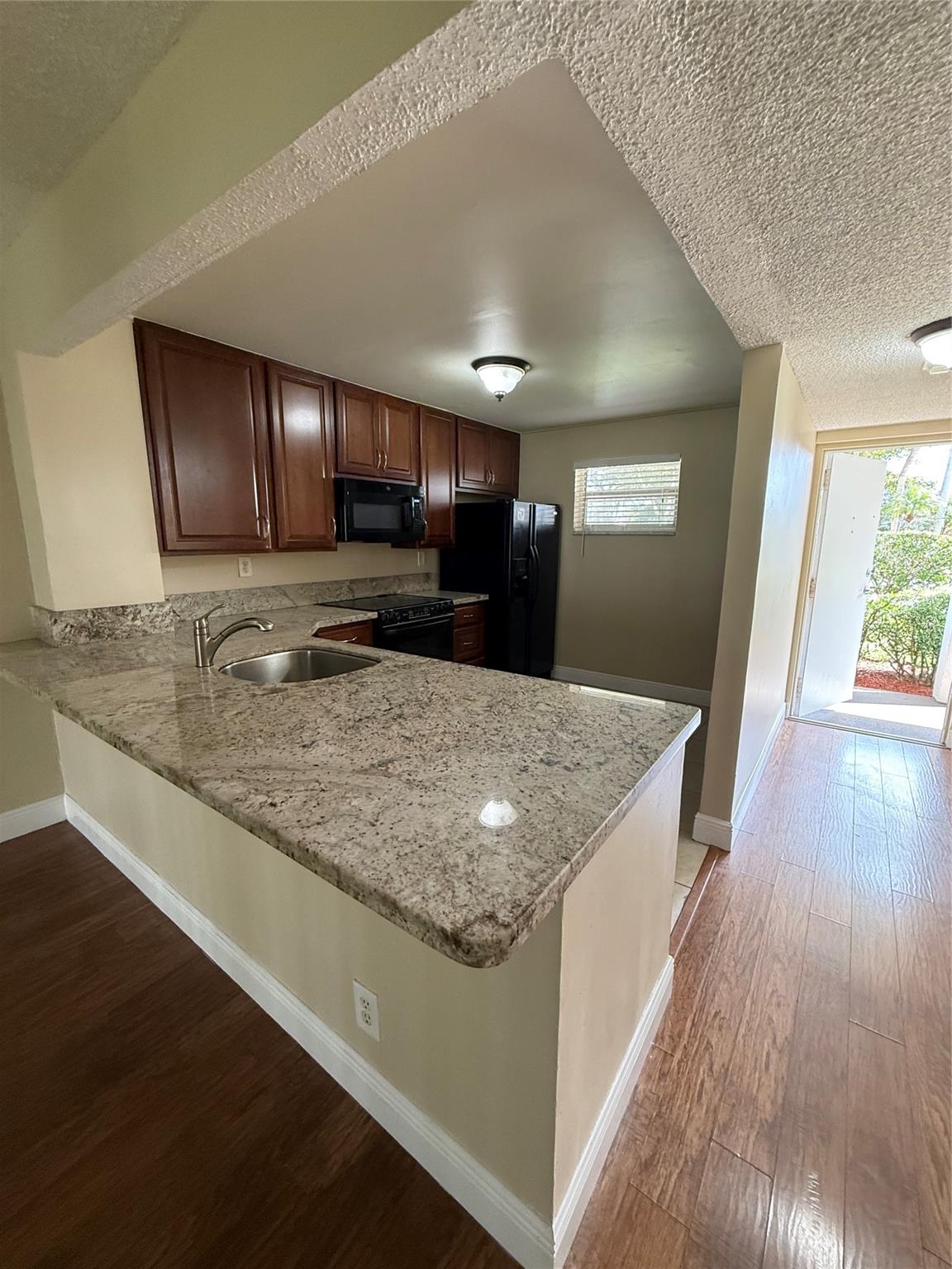 1200 NW 87th Avenue 114, Coral Springs, FL 33071