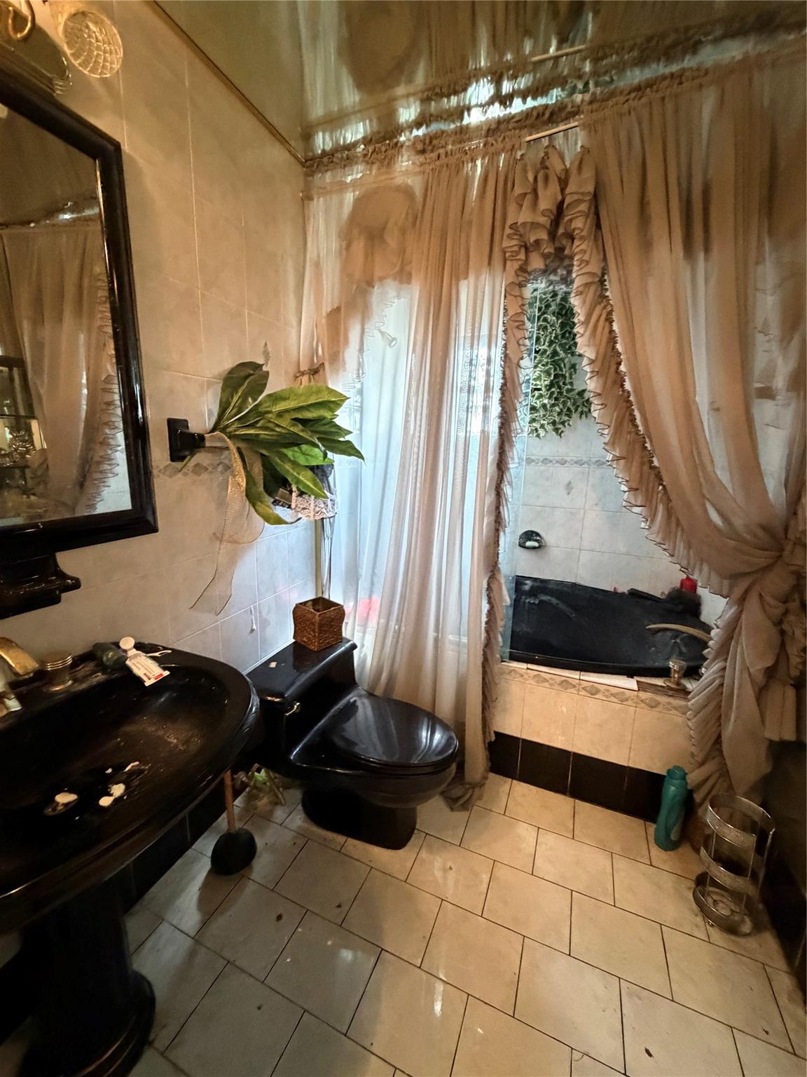 11201 NW 15th Court, Miami, FL 33167