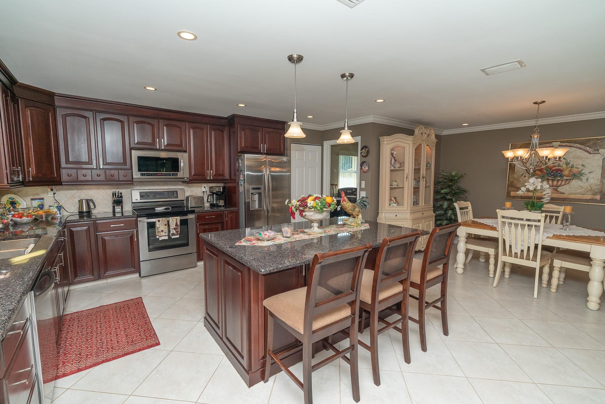 115 SW 97th Terrace, Coral Springs, FL 33071